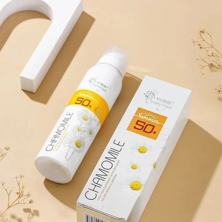 Chamomile Essence Shoothing, Moisturizing, Isolating And Protecting Sunscreen Spray SPF 50+